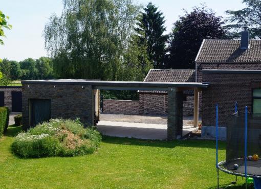 Création d'un garage avec abri de jardin